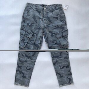 G By Guess Men’s Camouflaged Cargo Jeans Cropped Leg Size 32
